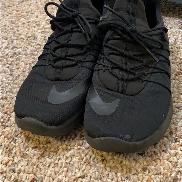 Nike Darwin Trainer - Picture 2 of 4